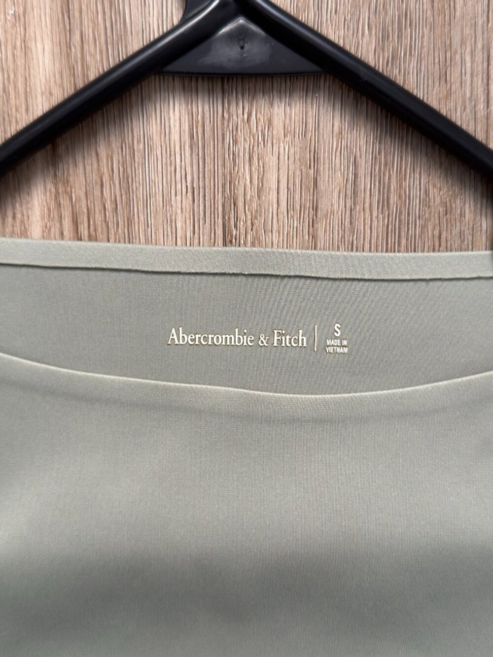 Abercrombie Light Sage Boat Neck Long Sleeve - Picture 2 of 5